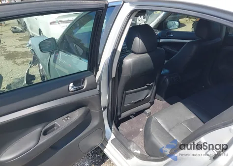 2013 Infiniti G37 Journey z USA, uszkodzony, nr VIN JN1CV6AP6DM720112